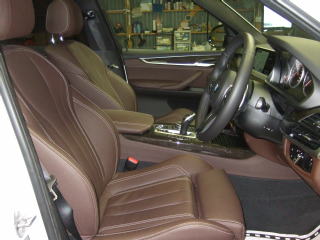 BMWX5の革シート