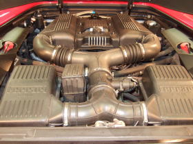 フェラーリF355スパイダーのエンジン